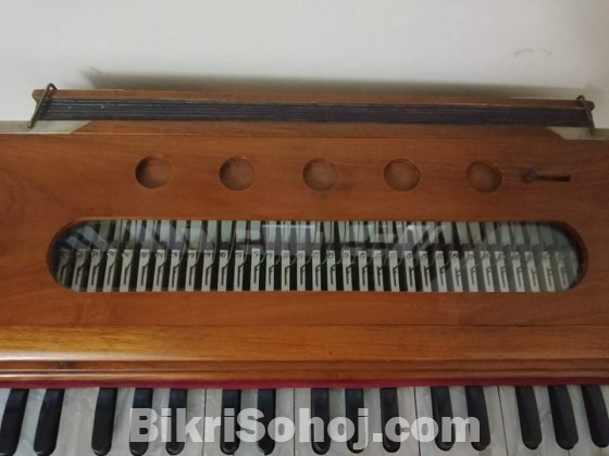 Harmonium with 37keys